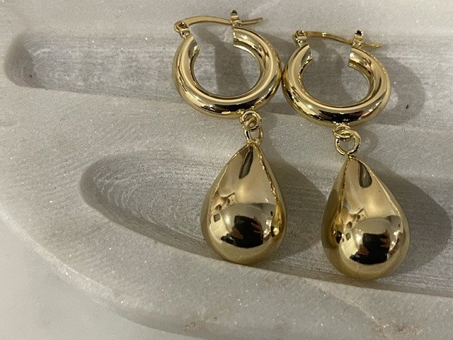Goldchunky drop earrings